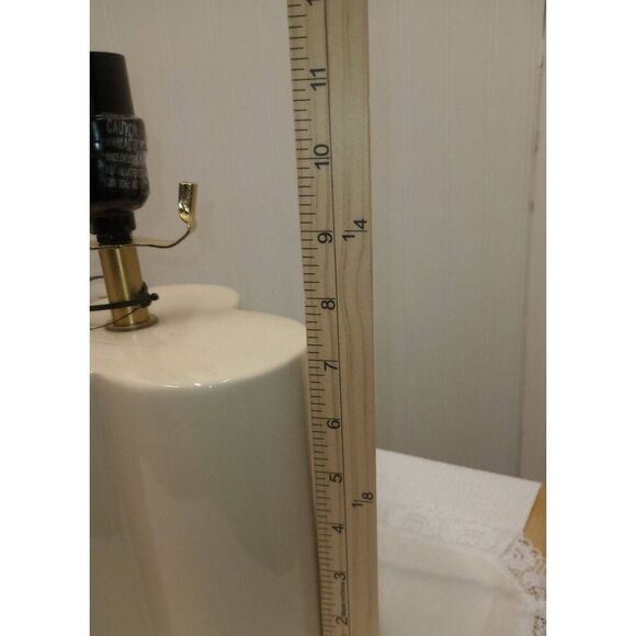 New with Tags Threshold beige multi-lobe abstract table lamp no shade lamp only - Picture 5 of 7